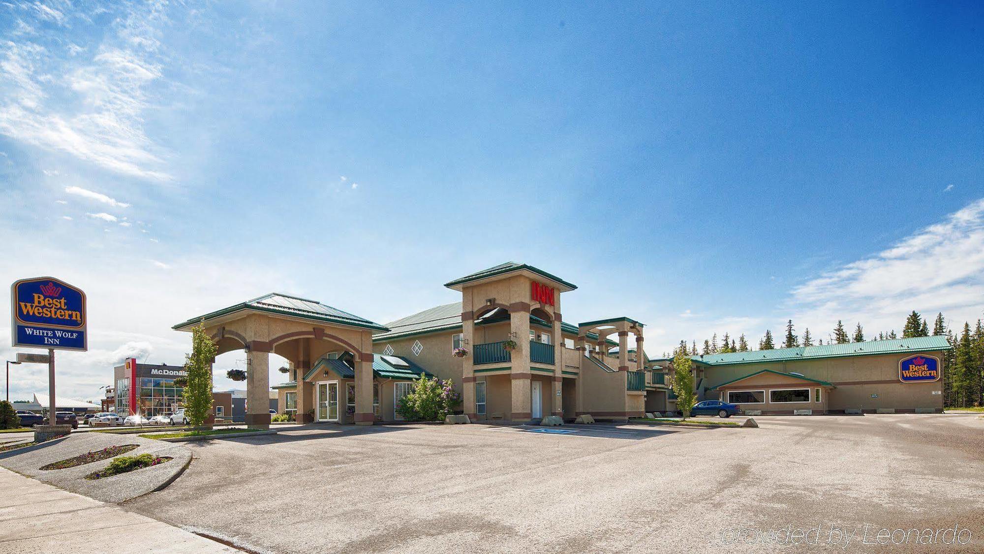White Wolf Inn Hinton Exterior photo